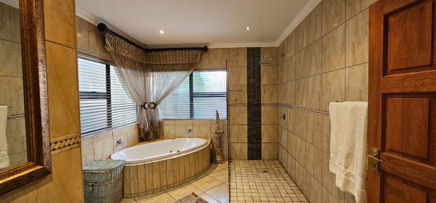 4 Bedroom Property for Sale in Birdwood Estate North West